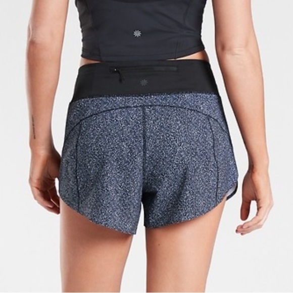 ATHLETA NAVY PATTERN RUN WITH IT ATHLETIC RUNNING SHORTS WOMENS SZ XXS - Picture 3 of 7